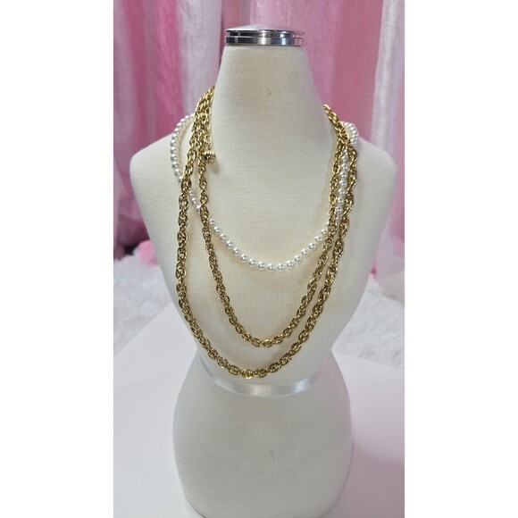 Jewelry Jar Curated Goldie Hawn Goldtone Pearls Theme Beautiful Pieces - Picture 2 of 16